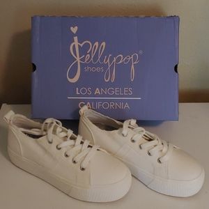 JELLYPOP WHITE CANVAS SNEAKERS SIZE 8.5 NEW
